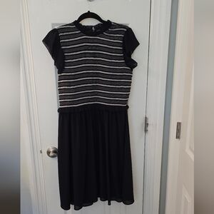 Ann Taylor Navy And White Ruffle Midi Dress, Size 12 (1028)
